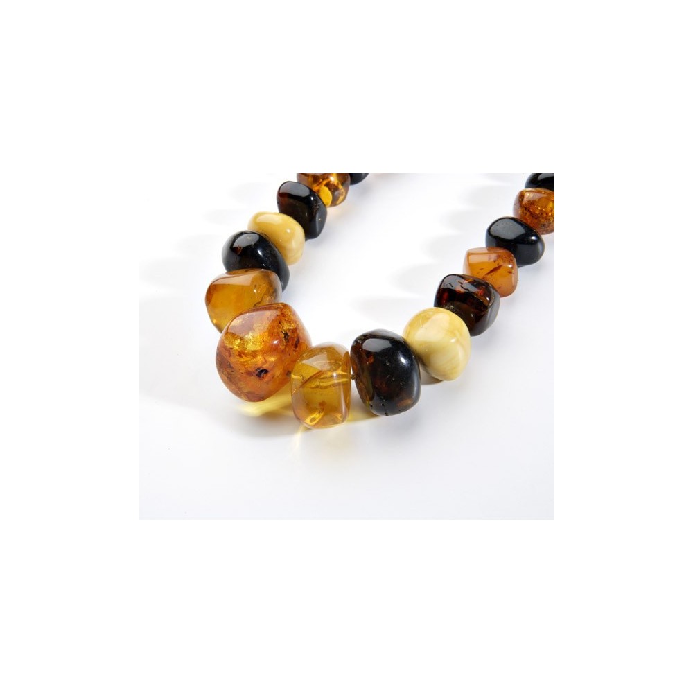 Collar de ámbar del Báltico